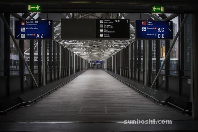 夢見坐飛機-坐飛機旅游-坐飛機出國-坐飛機去旅游-乘坐飛機
