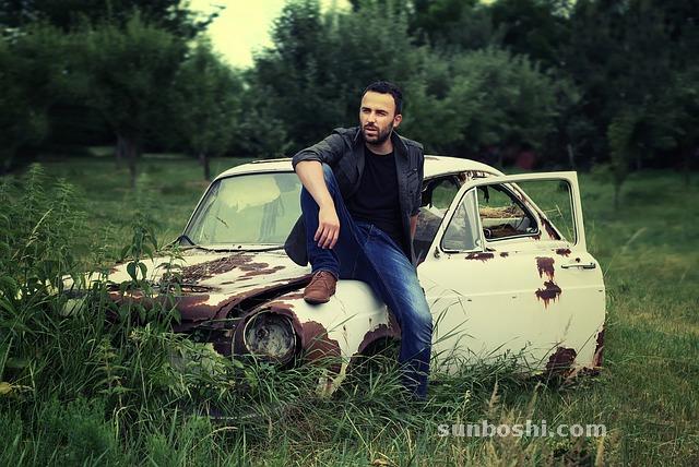 夢見坐汽車-孕婦坐汽車-坐汽車回家-坐汽車上坡