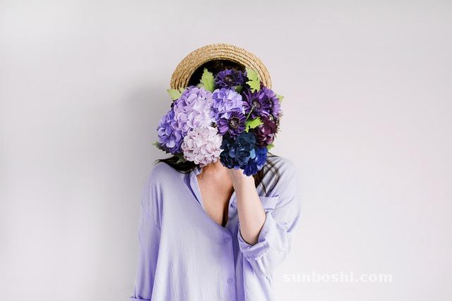 自己夢見自己-自己自己懷孕-自己自己生孩子-別人追自己自己一直跑-狗咬自己自己打狗