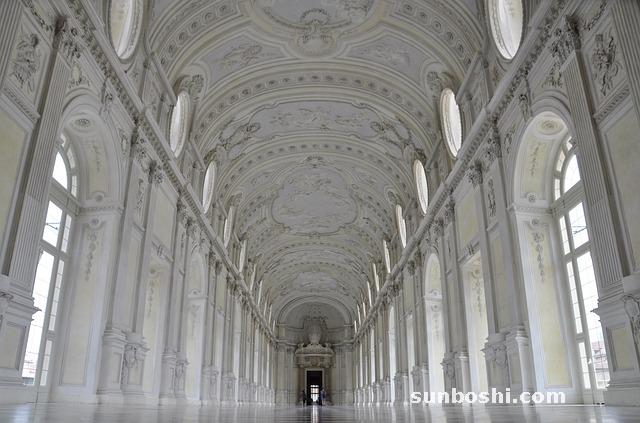 夢見宮殿-夢見在宮殿-夢見地下宮殿