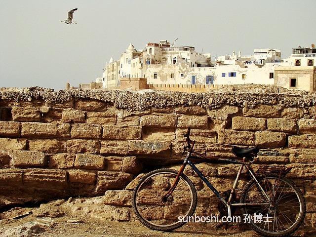 海藍寶功效與作用-海藍寶石的功效與作用-海藍寶水晶功效與作用
