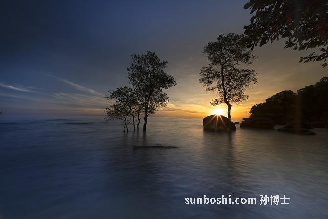 夢見自己掉進(jìn)大海