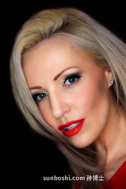 夢見扎著頭發(fā)-夢見別人給我扎頭發(fā)-夢見自己在扎頭發(fā)