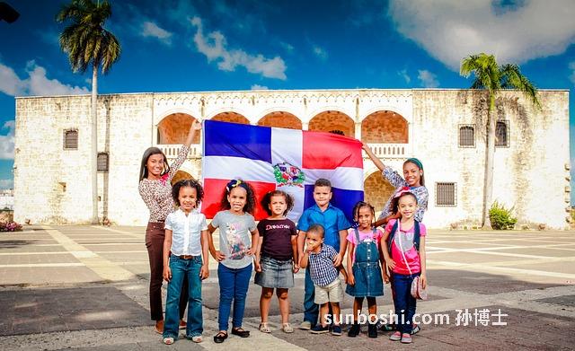 夢(mèng)見(jiàn)帶女兒-夢(mèng)見(jiàn)帶女兒出去玩-夢(mèng)見(jiàn)帶女兒玩